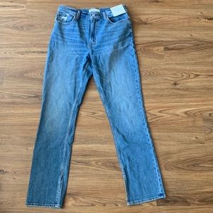 Abercrombie & Fitch Women’s High Rise Skinny jeans. New with tags. Size 30 x 10